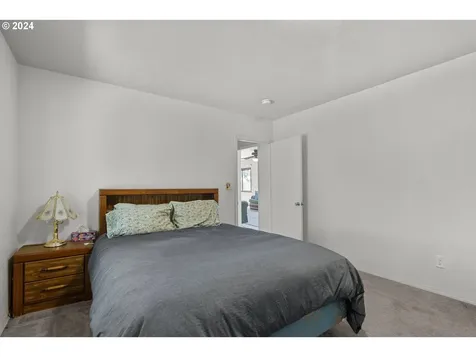 842 NE Center Street Sheridan OR 97378