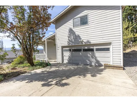 842 NE Center Street Sheridan OR 97378