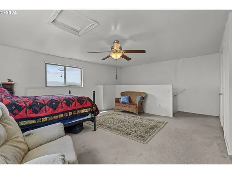 842 NE Center Street Sheridan OR 97378
