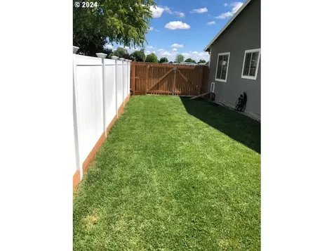 1316 Sw Shea Drive Hermiston OR 97838