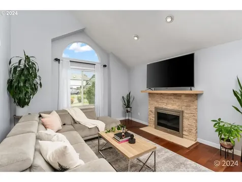 12933 Se Kathryn Court Happy Valley OR 97086