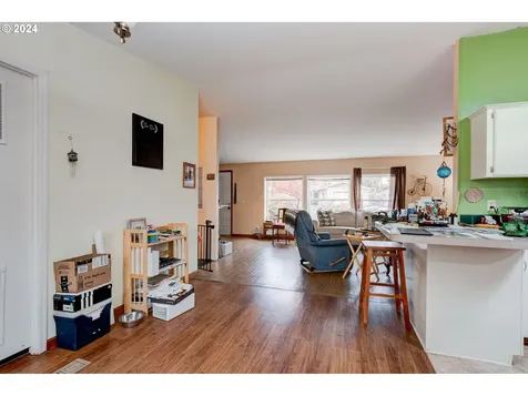 640 Zepher Way Molalla OR 97038