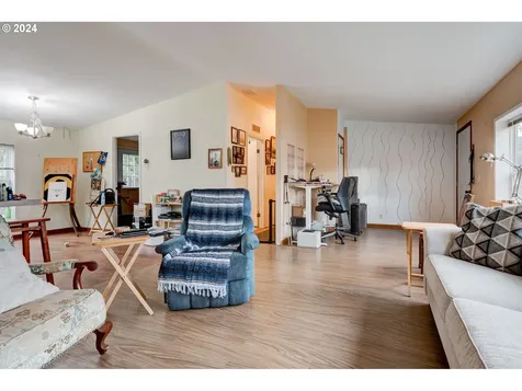 640 Zepher Way Molalla OR 97038