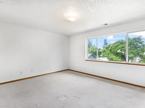11927 Se Morrison Street Portland OR 97216