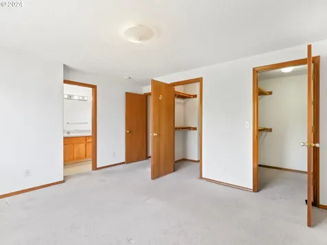 11927 Se Morrison Street Portland OR 97216