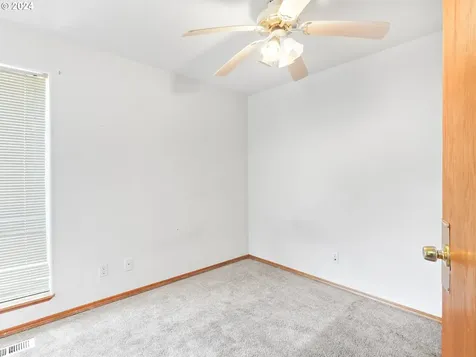 11927 Se Morrison Street Portland OR 97216