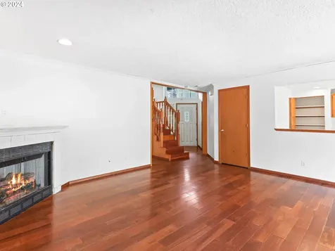 11927 Se Morrison Street Portland OR 97216