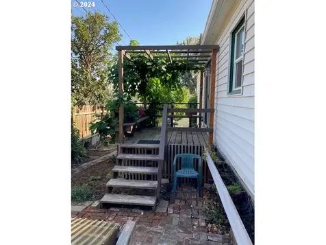 616 NW 10th Street Pendleton OR 97801