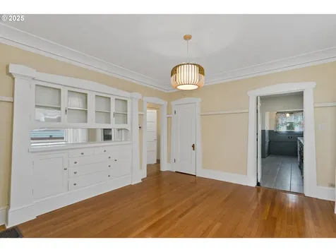 2204 NE 46th Avenue Portland OR 97213