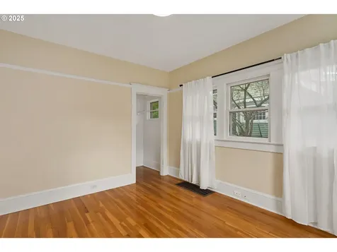 2204 NE 46th Avenue Portland OR 97213