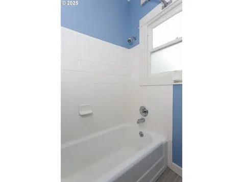 2204 NE 46th Avenue Portland OR 97213