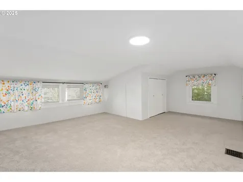 2204 NE 46th Avenue Portland OR 97213