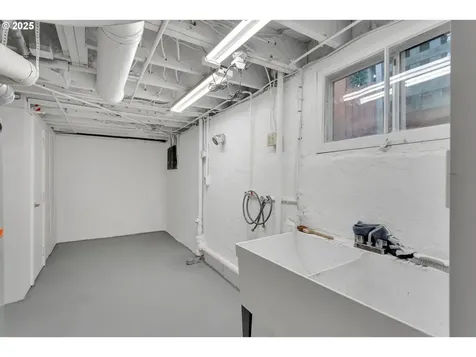 2204 NE 46th Avenue Portland OR 97213