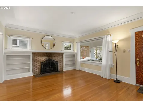 2204 NE 46th Avenue Portland OR 97213