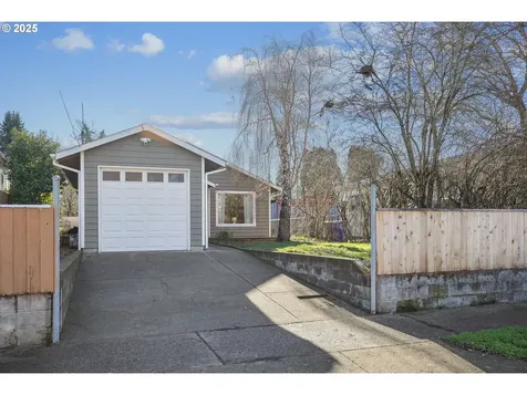 5530 SE Mall Street Portland OR 97206