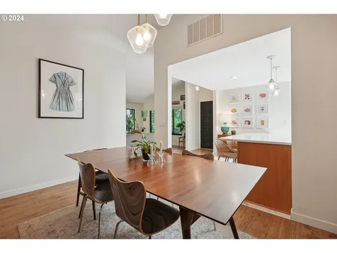 5236 Sw Vacuna Street Portland OR 97219