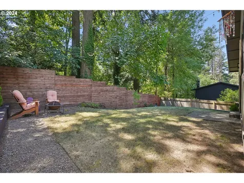 5236 Sw Vacuna Street Portland OR 97219