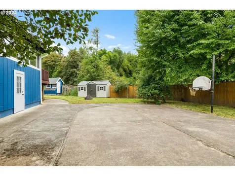 1551 5th Street West Linn OR 97068