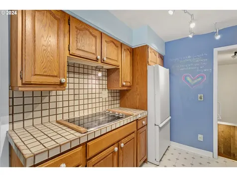 839 Ne 112th Avenue Portland OR 97220