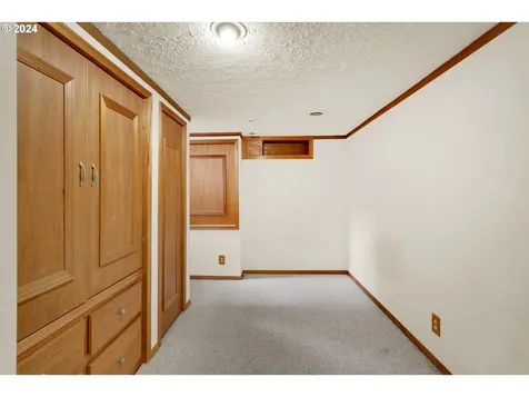 839 Ne 112th Avenue Portland OR 97220