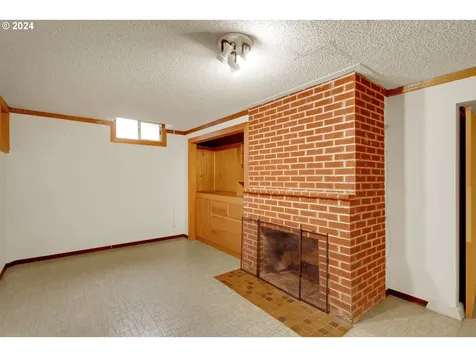 839 Ne 112th Avenue Portland OR 97220