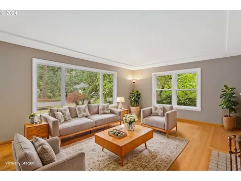 839 Ne 112th Avenue Portland OR 97220