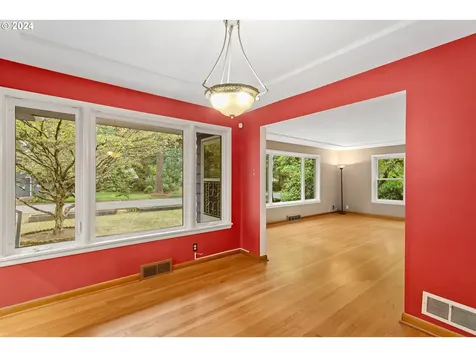 839 Ne 112th Avenue Portland OR 97220
