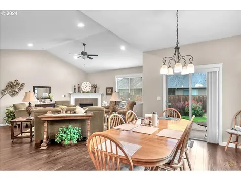 33963 Se Uhlman Lane Scappoose OR 97056
