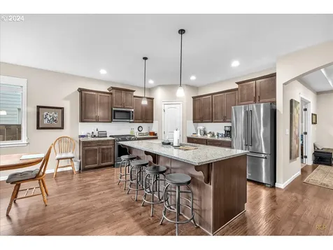 33963 Se Uhlman Lane Scappoose OR 97056