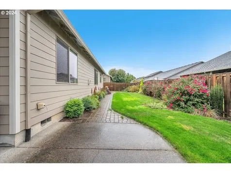 33963 Se Uhlman Lane Scappoose OR 97056