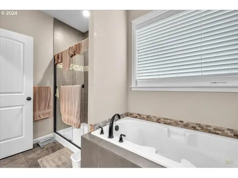 33963 Se Uhlman Lane Scappoose OR 97056