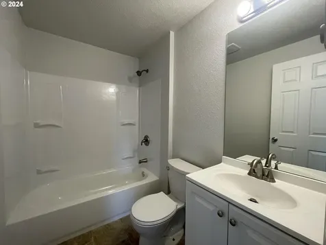 520 Pinedale Avenue Springfield OR 97477