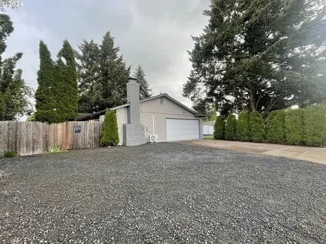 520 Pinedale Avenue Springfield OR 97477