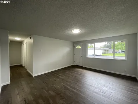 520 Pinedale Avenue Springfield OR 97477