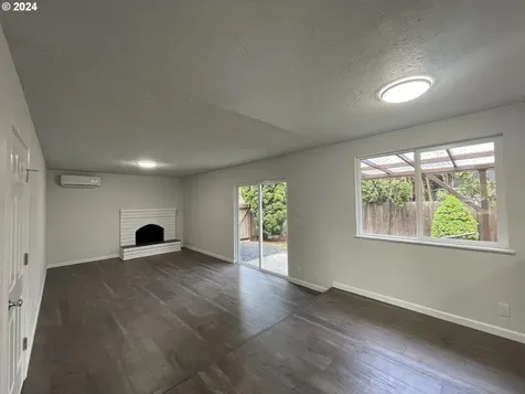 520 Pinedale Avenue Springfield OR 97477
