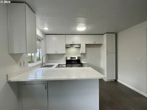 520 Pinedale Avenue Springfield OR 97477
