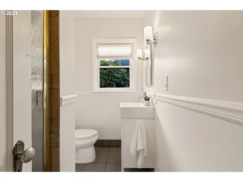 2721 NE 21st Avenue Portland OR 97212