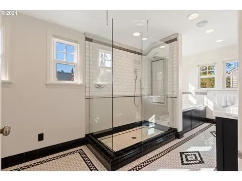 2721 NE 21st Avenue Portland OR 97212