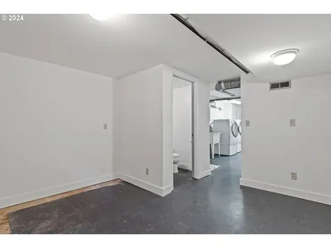 2721 NE 21st Avenue Portland OR 97212
