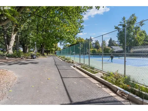 2721 NE 21st Avenue Portland OR 97212