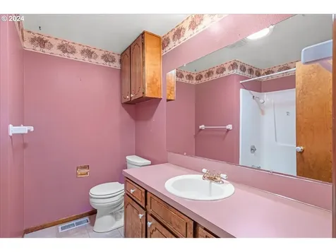 4585 Dean Street NE Salem OR 97301