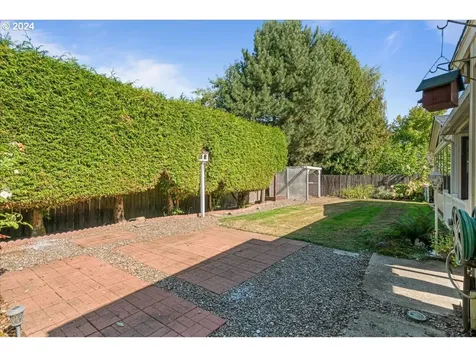 4585 Dean Street NE Salem OR 97301