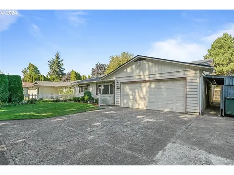 4585 Dean Street NE Salem OR 97301