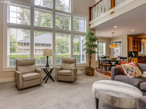 2018 N Vine Street Canby OR 97013