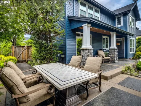 2018 N Vine Street Canby OR 97013