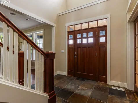 2018 N Vine Street Canby OR 97013