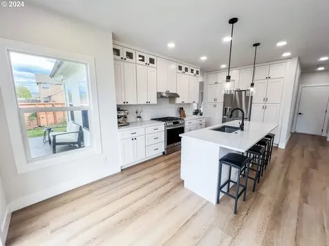 15824 Ne 91st Street Vancouver WA 98682