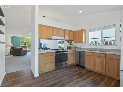 246 Independence Way Independence OR 97351