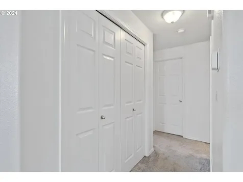 246 Independence Way Independence OR 97351