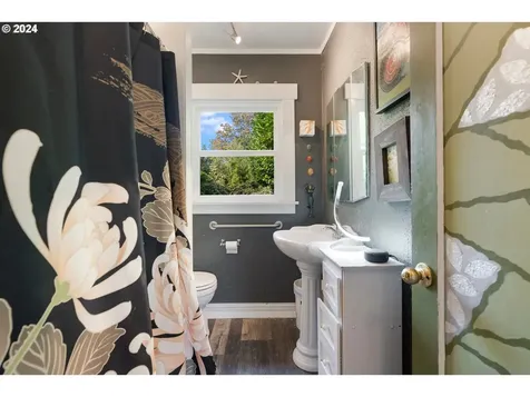 2227 SE 32nd Place Portland OR 97214